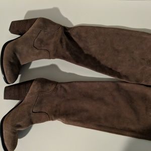 Slouchy suede boots